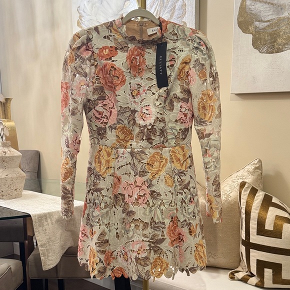 NWT Elliatt | Floral Lace Long Sleeve Dress eyelet embroidered embroidery - Picture 6 of 17